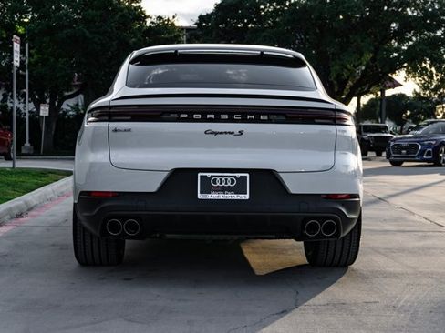 Used 2024 Porsche Cayenne S image 9