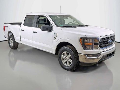 Used 2023 Ford F150 XLT image 2