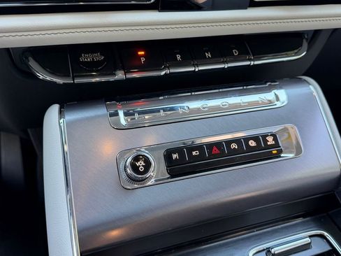 New 2026 Lincoln Aviator AWD image 20