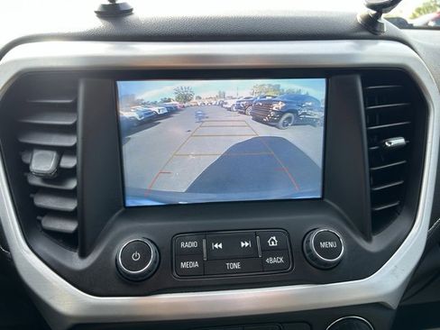 Used 2019 GMC Acadia SLT image 25