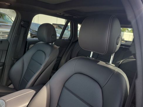 Certified 2021 Mercedes-Benz GLC 300 image 23