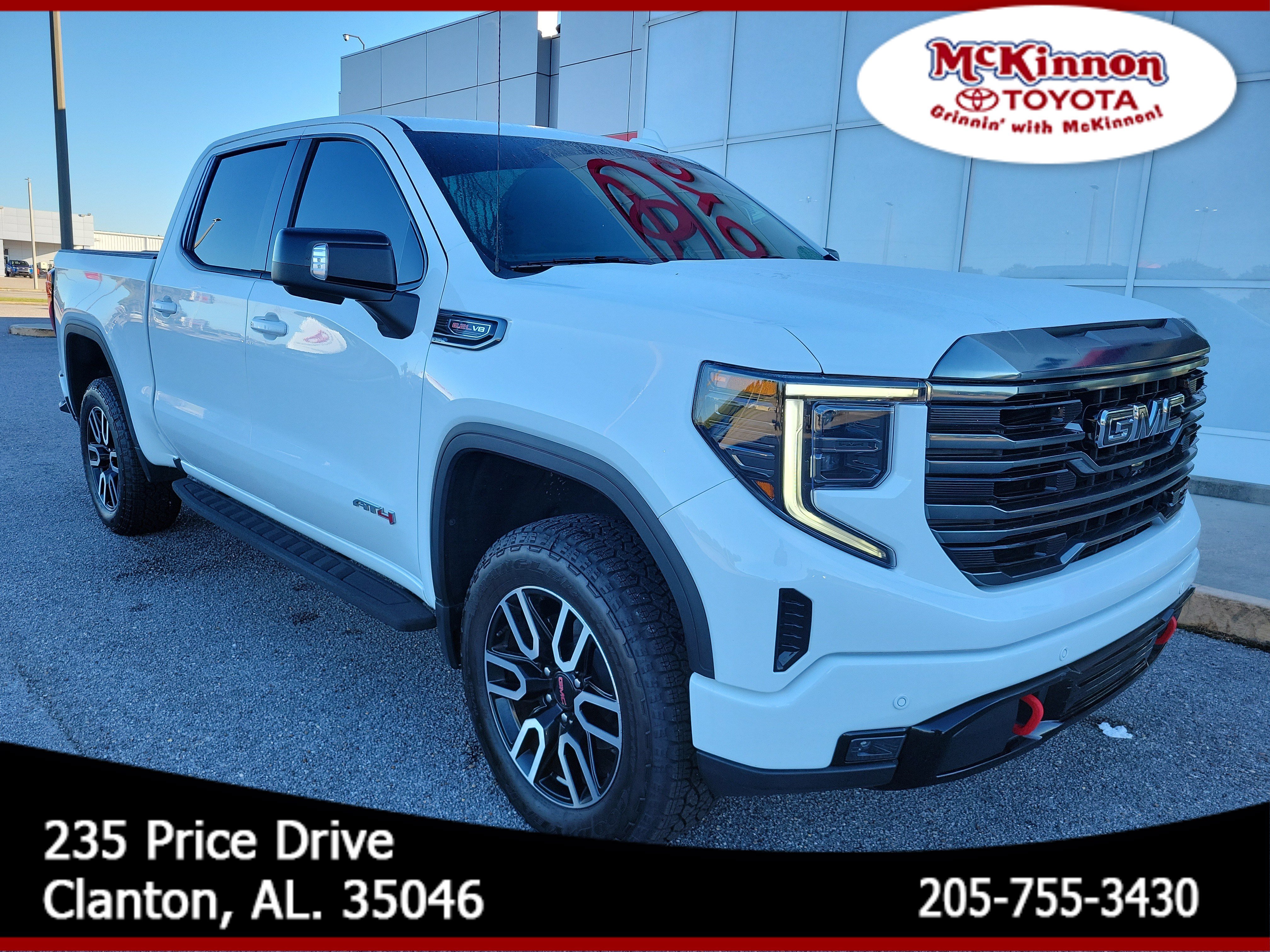 Used 2023 GMC Sierra 1500 AT4 w/ AT4 Premium Package AWD/4WD image 1