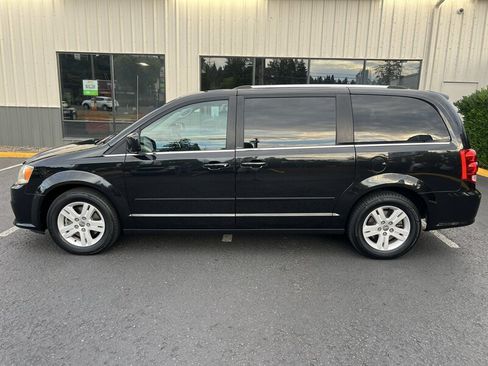 Used 2012 Dodge Grand Caravan Crew w/ Crew Value Pkg FWD image 2