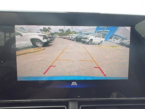 Used 2025 Chevrolet Trax ACTIV w/ Driver Confidence Package FWD image 21