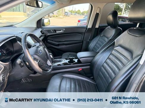 Used 2017 Ford Edge SEL w/ Equipment Group 201A FWD image 4