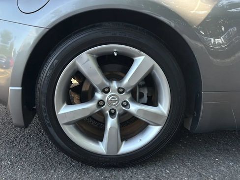 Used 2007 Nissan 350Z Touring RWD image 11