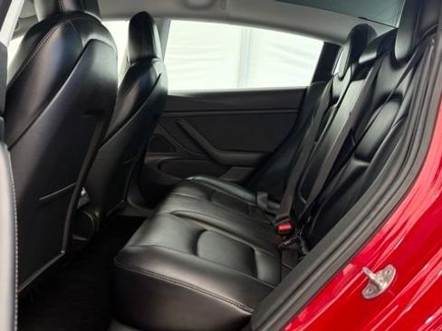 Used 2019 Tesla Model 3 Long Range RWD image 15