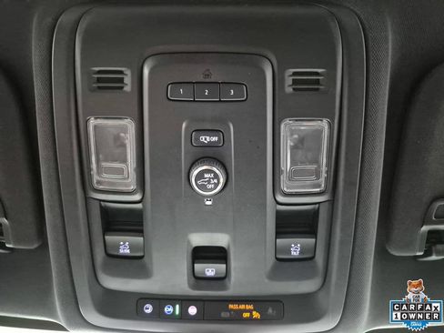 Used 2021 Chevrolet Tahoe LT AWD/4WD image 23