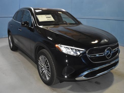 New 2026 Mercedes-Benz GLC 300 4MATIC image 1