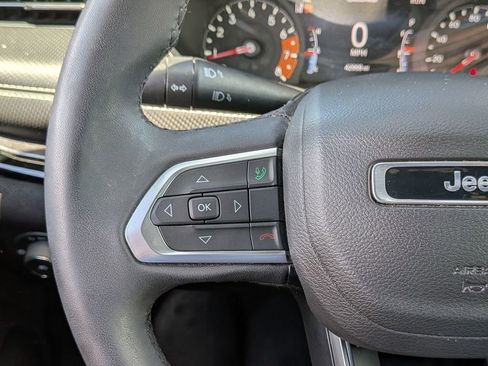 Used 2022 Jeep Compass Latitude FWD image 18
