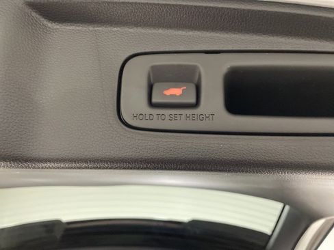 Used 2023 Honda CR-V Sport Touring image 9