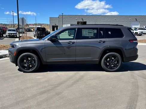 New 2026 Jeep Grand Cherokee L Limited w/ Limited Altitude Package image 2