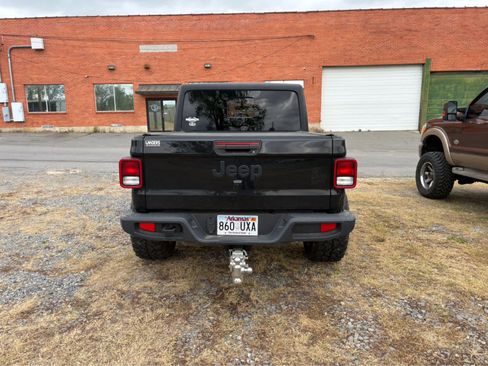 Used 2022 Jeep Gladiator Willys image 3