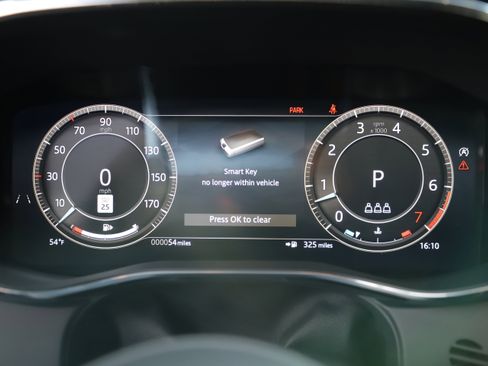 New 2026 Jaguar F-PACE R-Dynamic S AWD/4WD image 23