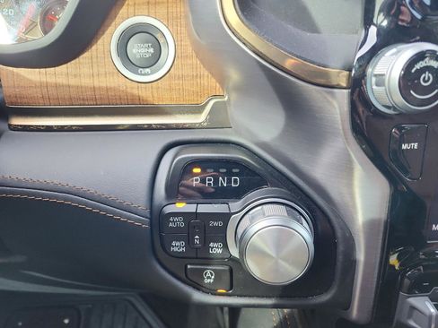 Used 2022 RAM 1500 Limited image 24