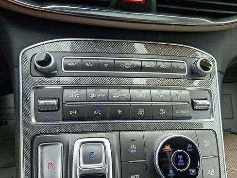Used 2023 Hyundai Santa Fe SEL w/ Premium Package AWD/4WD image 16