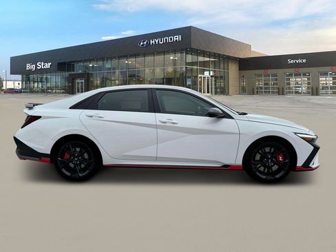 New 2026 Hyundai Elantra N FWD image 9