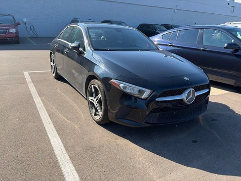 Used 2019 Mercedes-Benz A 220 4MATIC image 3