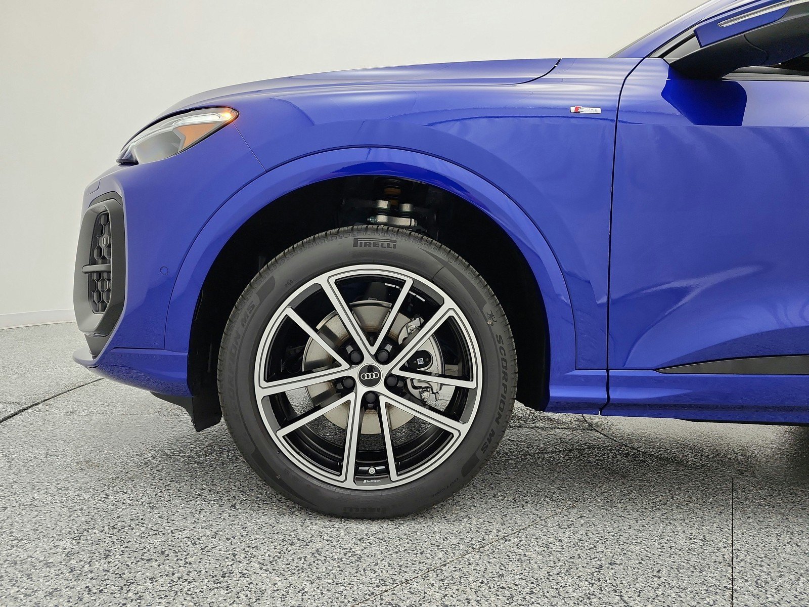 New 2026 Audi Q5 Premium Plus AWD/4WD image 13
