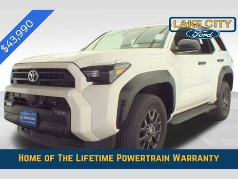 Used 2025 Toyota 4Runner SR5 AWD/4WD image 1