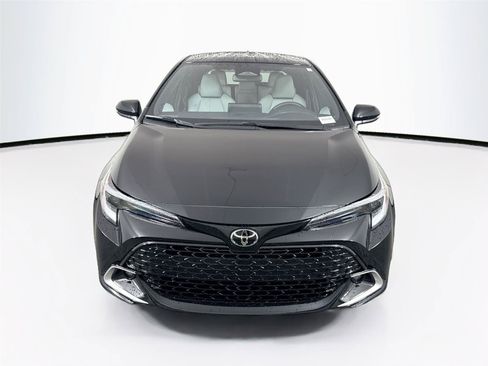 Used 2025 Toyota Corolla XSE FWD image 9
