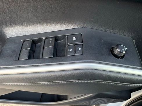 Used 2022 Toyota Highlander XSE image 24