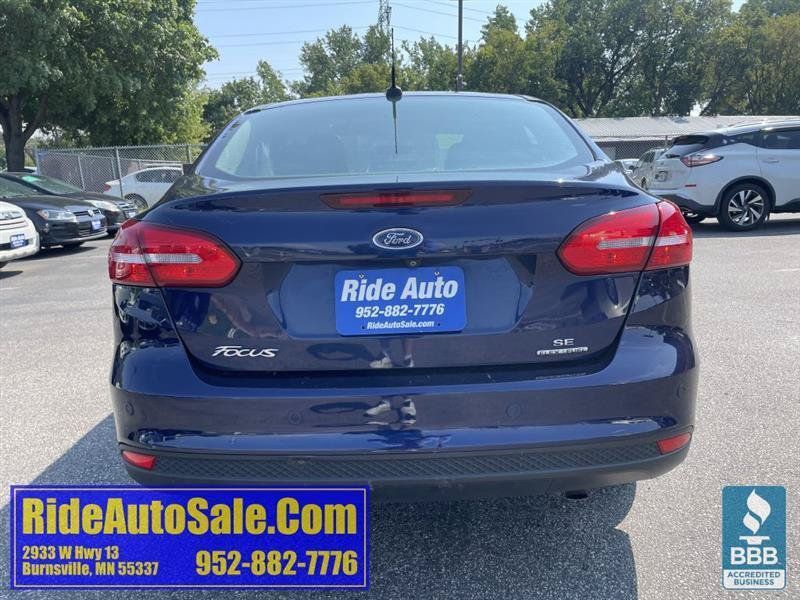 Used 2016 Ford Focus SE w/ Equipment Group 201A FWD image 6