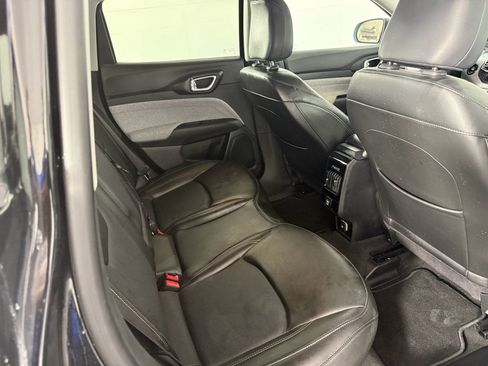 Used 2022 Jeep Compass Latitude image 14