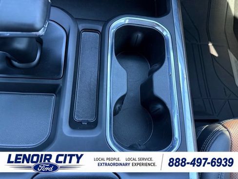 Used 2025 Chevrolet Silverado 1500 High Country w/ High Country Premium Package AWD/4WD image 28