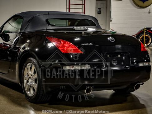 Used 2004 Nissan 350Z Touring image 42