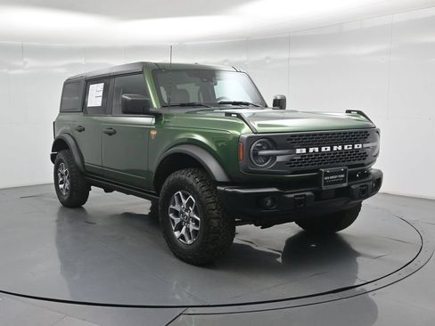 Certified 2025 Ford Bronco Badlands AWD/4WD image 47