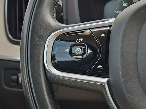 Used 2018 Volvo XC60 T5 Inscription w/ Vision Package AWD/4WD image 22