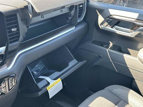 Used 2026 Chevrolet Silverado 1500 LT w/ Safety Package AWD/4WD image 31