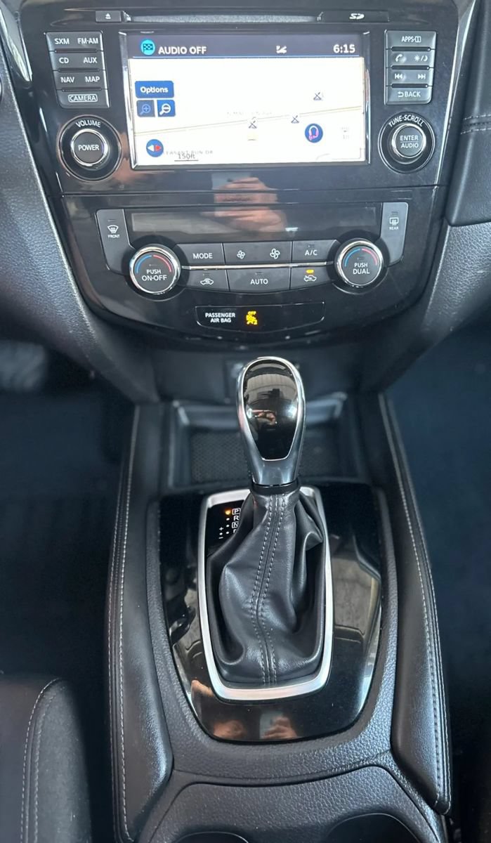 Used 2017 Nissan Rogue SL w/ SL Premium Package AWD/4WD image 22