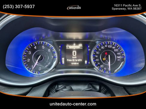 Used 2015 Chrysler 200 Limited image 13