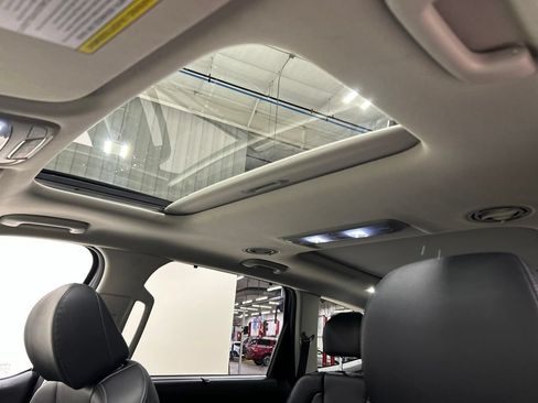 Certified 2021 Kia Telluride SX w/ Towing Package FWD image 28