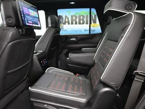Used 2025 GMC Yukon AT4 Ultimate AWD/4WD image 11