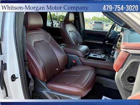 Used 2024 Ford Expedition Limited RWD image 41