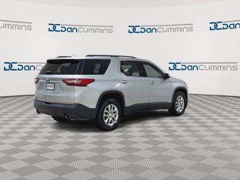 Used 2021 Chevrolet Traverse LT FWD image 8