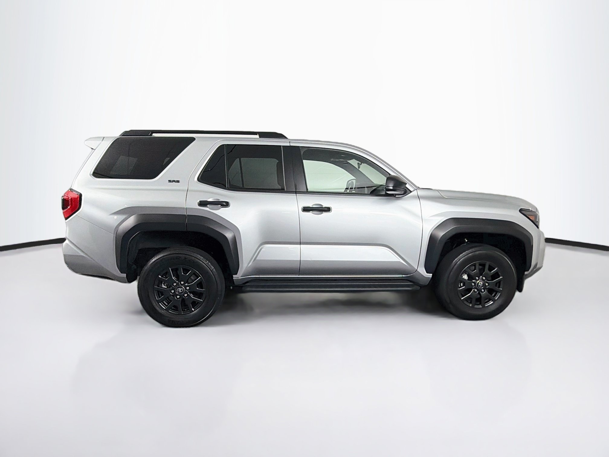 Used 2025 Toyota 4Runner SR5 AWD/4WD image 10