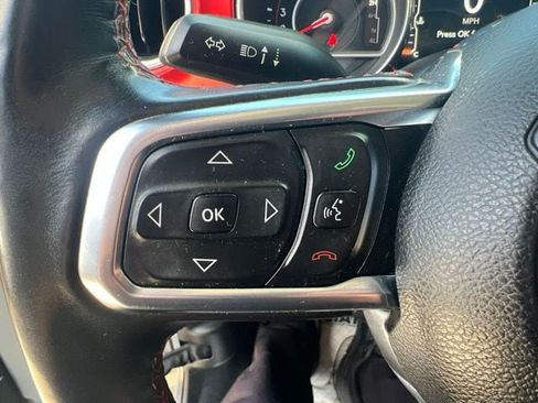 Used 2018 Jeep Wrangler Unlimited Rubicon w/ Dual Top Group AWD/4WD image 18
