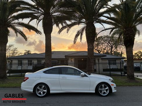 Used 2015 Mercedes-Benz C 250 Coupe image 2