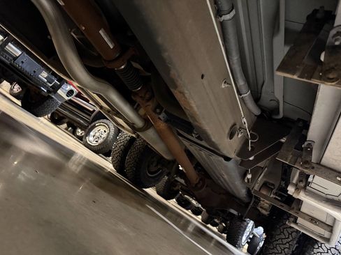 Used 2003 Chevrolet Silverado 3500 LT w/ Skid Plate Package image 22