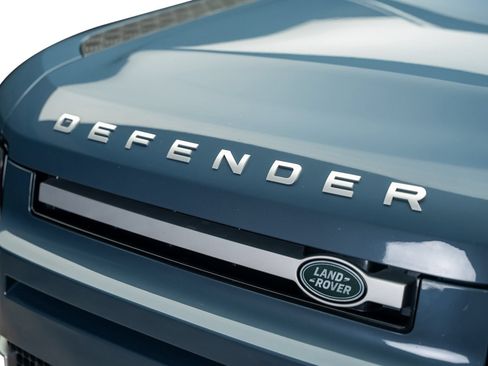 Used 2020 Land Rover Defender 110 HSE AWD/4WD image 5