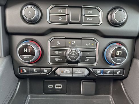 Certified 2024 Chevrolet Tahoe High Country image 18