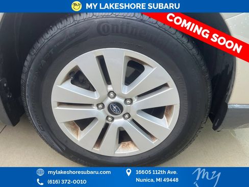 Used 2015 Subaru Outback 2.5i Premium AWD/4WD image 8