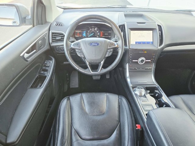 Used 2020 Ford Edge Titanium FWD image 7