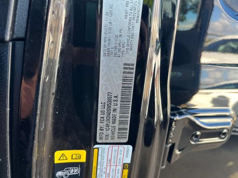 Used 2025 Jeep Wrangler Unlimited Sport AWD/4WD image 27