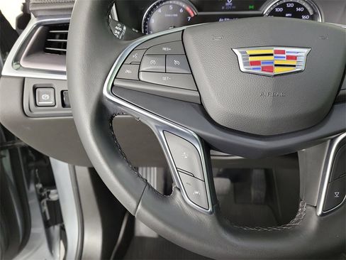 Used 2023 Cadillac XT5 Luxury image 21