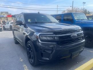 Used 2023 Ford Expedition Limited video 1